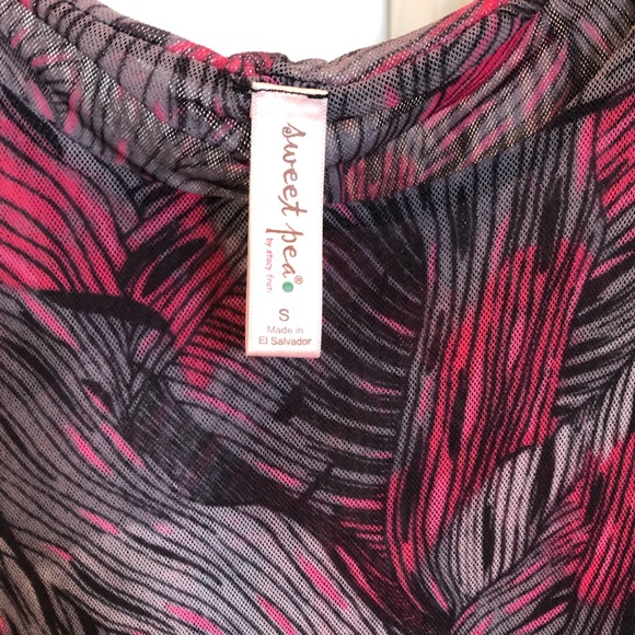 Sleeveless pattern peplum top - Picture 2 of 5